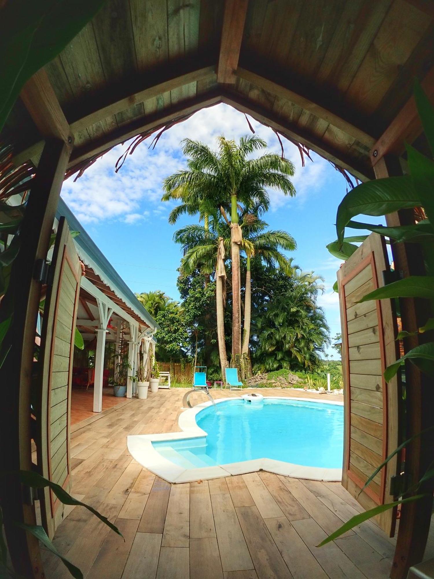 Gite Kaz A Topaze, Piscine, Jardin Tropical Сент-Роз Екстер'єр фото